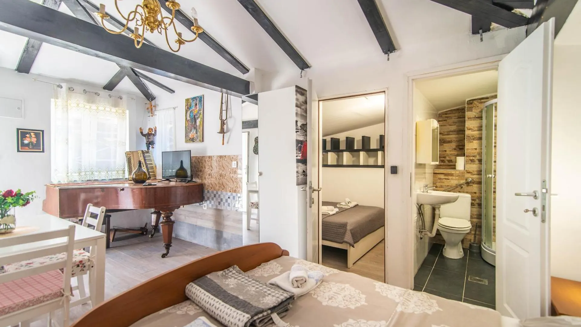 Giovanna Boutique Rooms & Pool Pola 0*,  Croazia