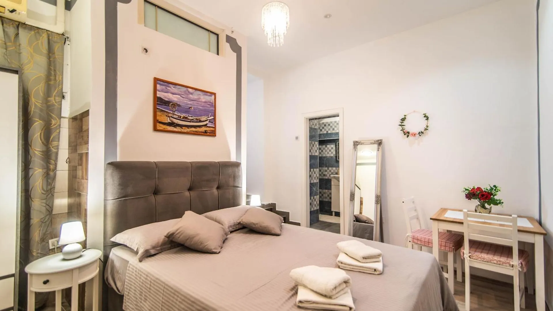 Giovanna Boutique Rooms & Pool Pula 0*,  Chorvatsko