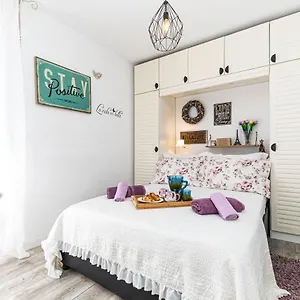 https://rooms-tomic.splithotels.org