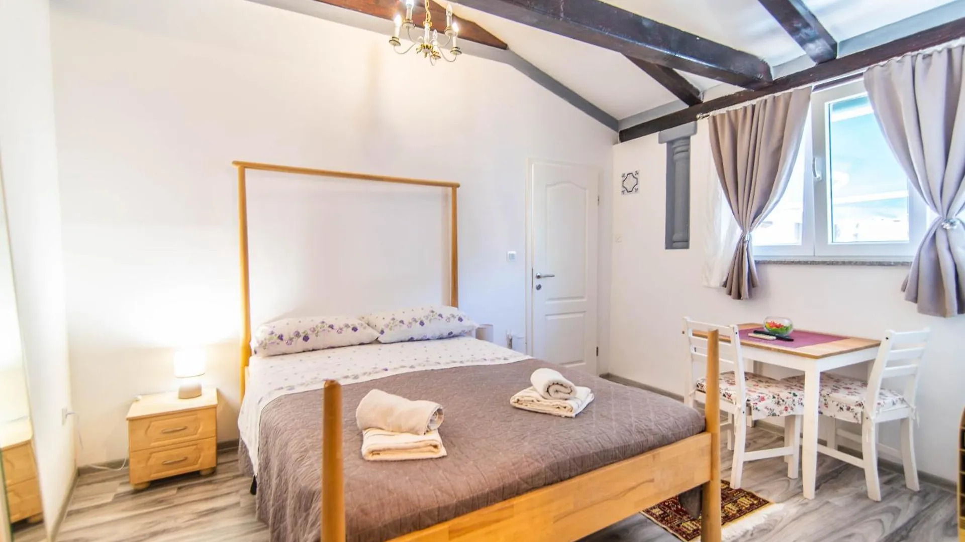 Maison d'hôtes Giovanna Boutique Rooms&Pool Pula